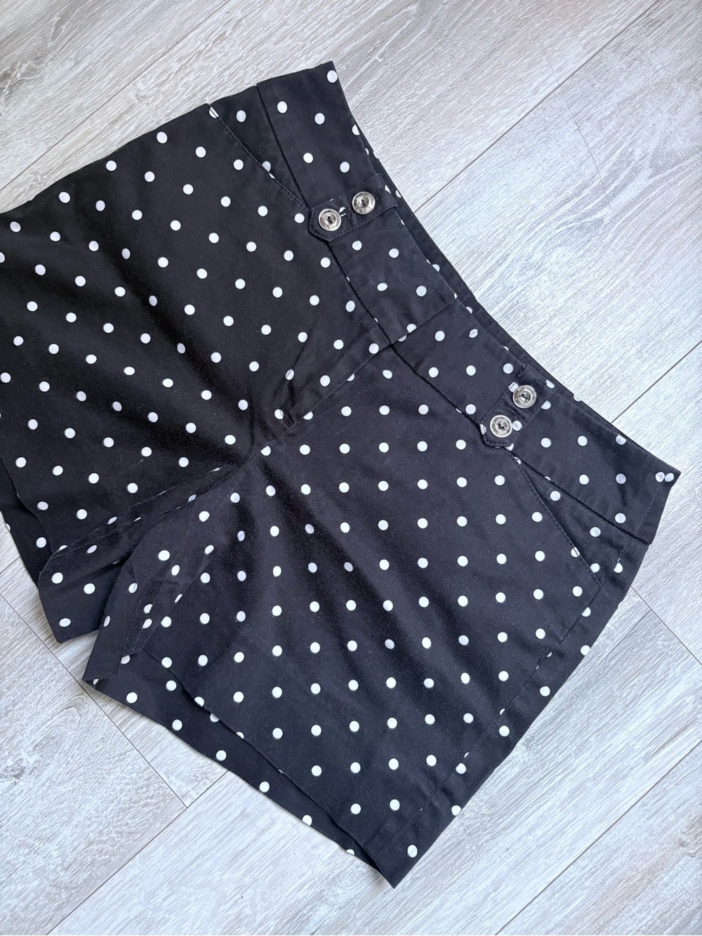 White House Black Market Black Polka Dot Women's Shorts - Picture 2 of 4